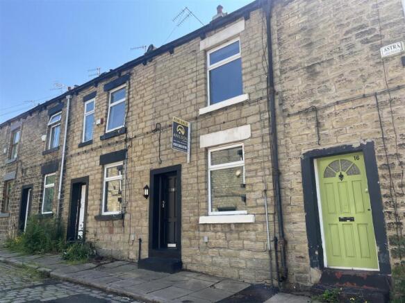 2 bed property, in Stamford Street, £155,000