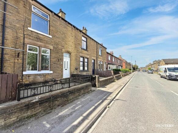 2 bed property, in Lees Hall Road, £170,000