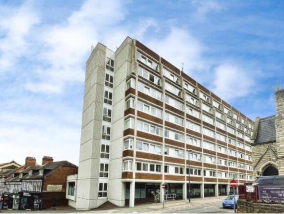 2 bed property, in Gower Street, £55,000