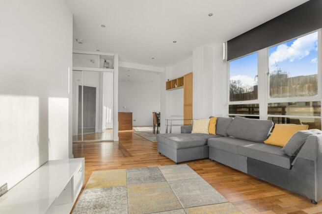 1 bed property, in Bunhill Row, £550,000