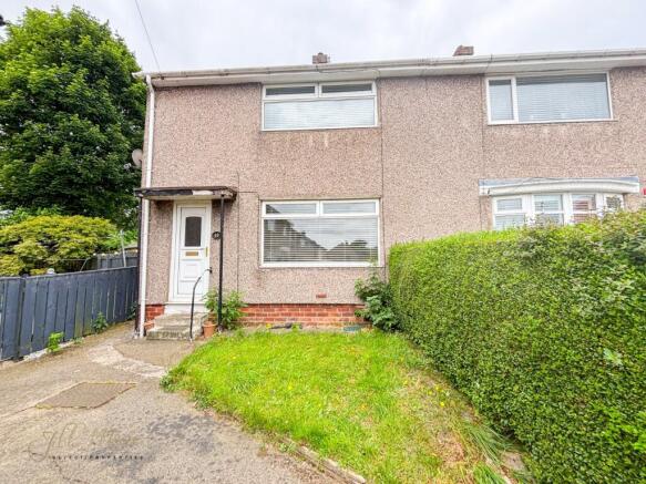 2 bed property, in Heugh Hill, £85,000