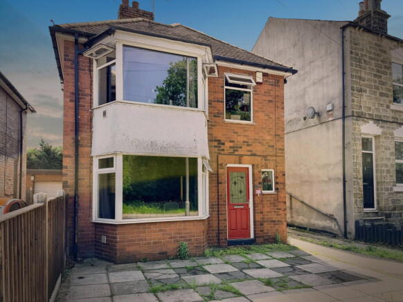 3 bed property, in Aberford Road, £275,000