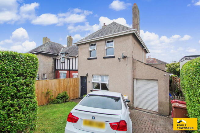 3 bed property, in Verdun Avenue, £220,000