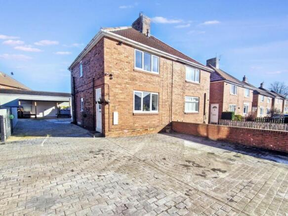 2 bed property, in Bruce Glazier Terrace, £99,995