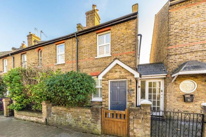 3 bed property, in Staines Road, £625,000