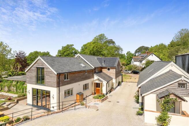 4 bed property, in Talaton, £900,000