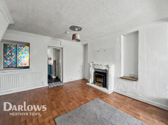 3 bed property, in Blaennantygroes Road, £120,000
