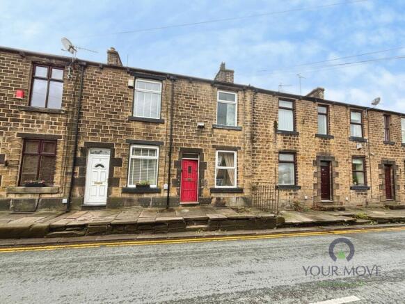 2 bed property, in Chew Valley Road, £200,000
