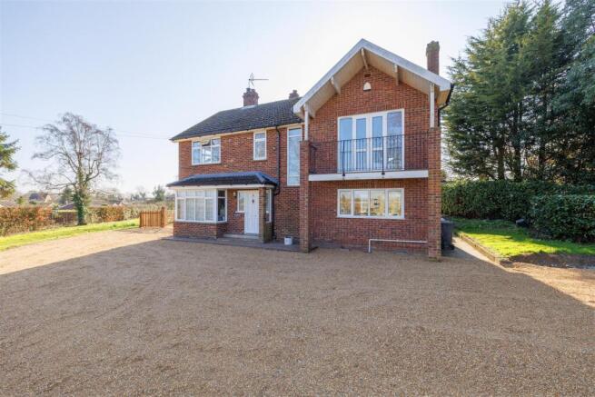 4 bed property, in Fairview Road, £635,000
