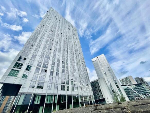 2 bed property, in Quay Street, £330,000