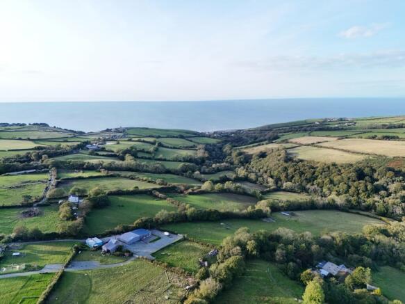 3 bed property, in Upper Aberarth, £665,000