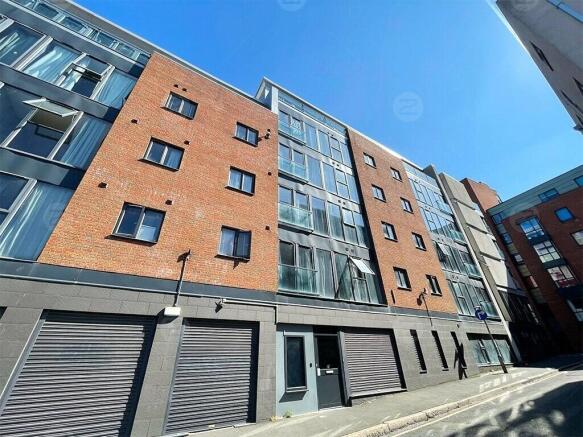 2 bed property, in Bridport Street, £80,000