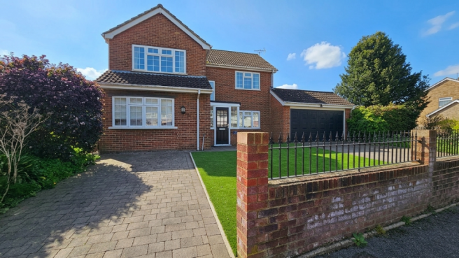4 bed property, in James Hall Gardens, £500,000
