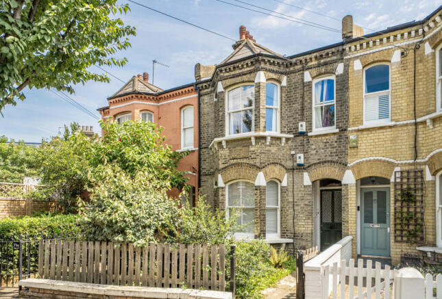 3 bed property, in Tennyson Street, £875,000