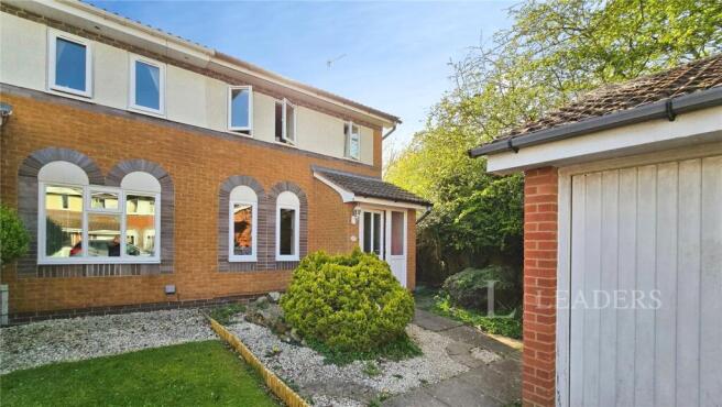 3 bed property, in Marsh Avenue, £230,000