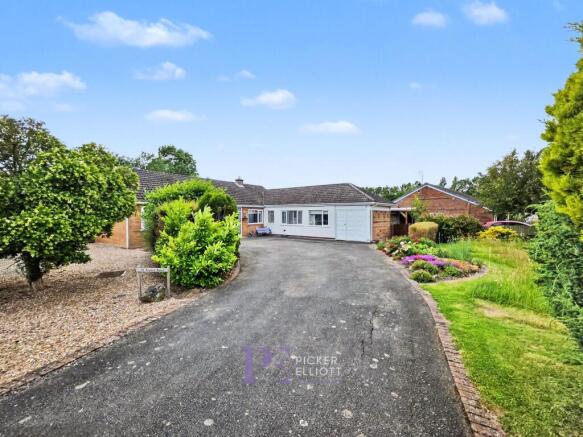 4 bed property, in Station Road, £515,000