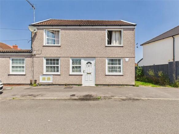 1 bed property, in Russell Avenue, £150,000