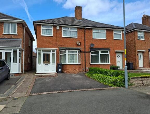 3 bed property, in Tallington Road, £230,000