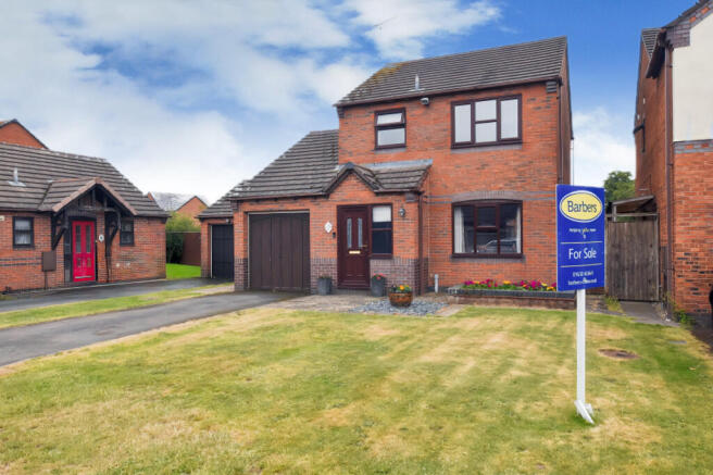 3 bed property, in Croft Way, £275,000