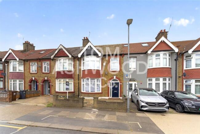 3 bed property, in Suffolk Road, £350,000