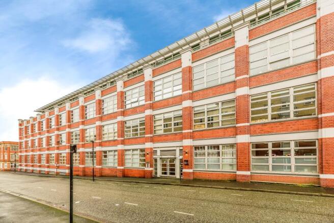 2 bed property, in Branston Street, £290,000