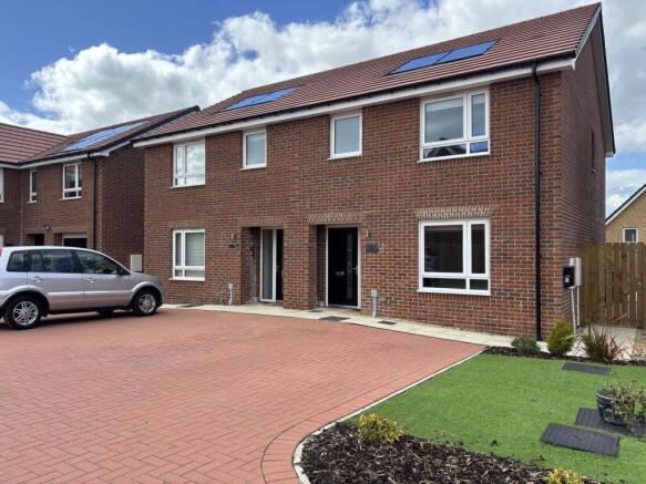 3 bed property, in Hetherington Way, £237,000