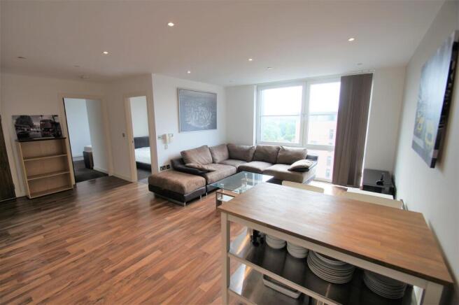 2 bed property, in Milliners Wharf, £259,950