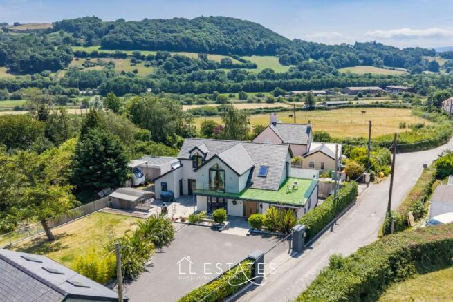 4 bed property, in Kimbolton, £700,000
