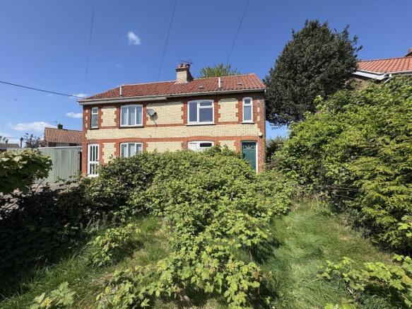 3 bed property, in 59 Paradise Road, £120,000