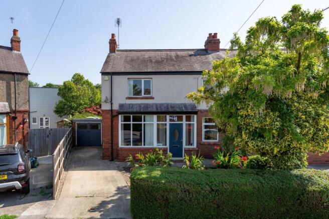 3 bed property, in Wharfedale Crescent, £275,000