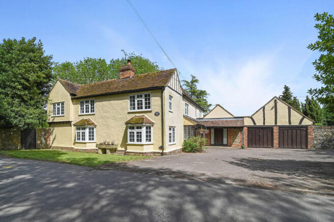 5 bed property, in Gestingthorpe, £1,250,000