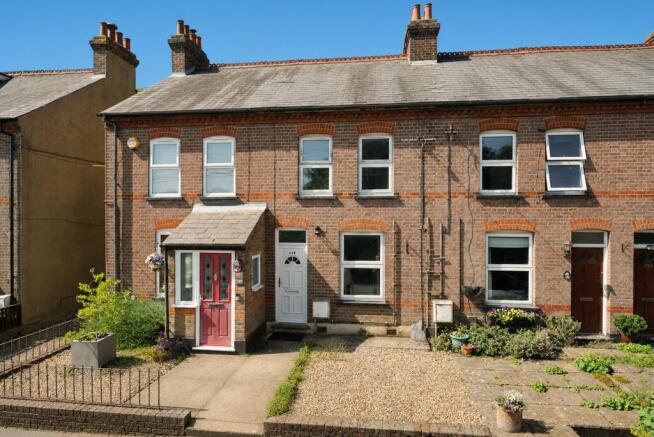 3 bed property, in Mancroft Road, £325,000