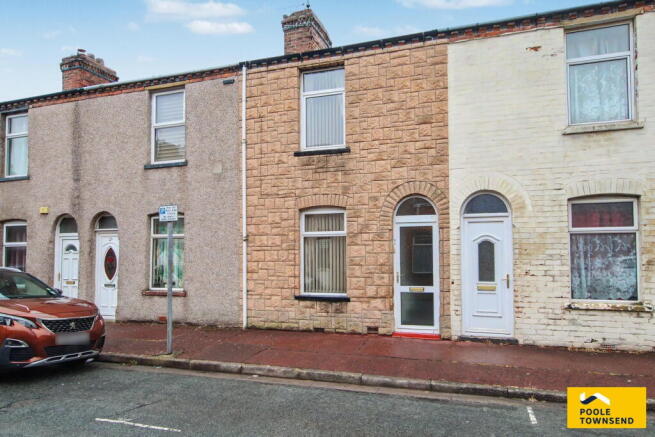 2 bed property, in Penrith Street, £65,000