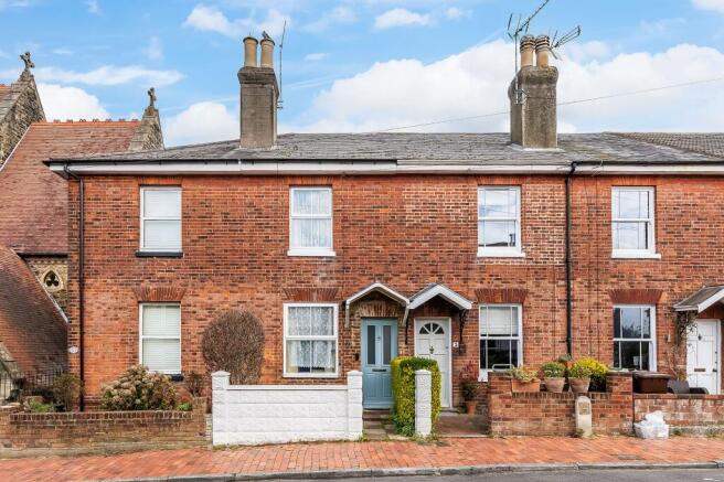 2 bed property, in St. Peters Street, £325,000