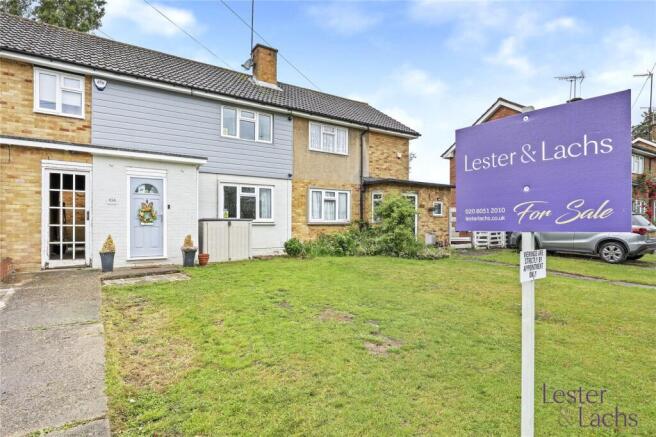 2 bed property, in Lechmere Avenue, £450,000