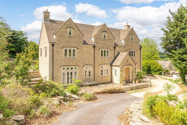 7 bed property, in Tetbury Hill, £1,250,000