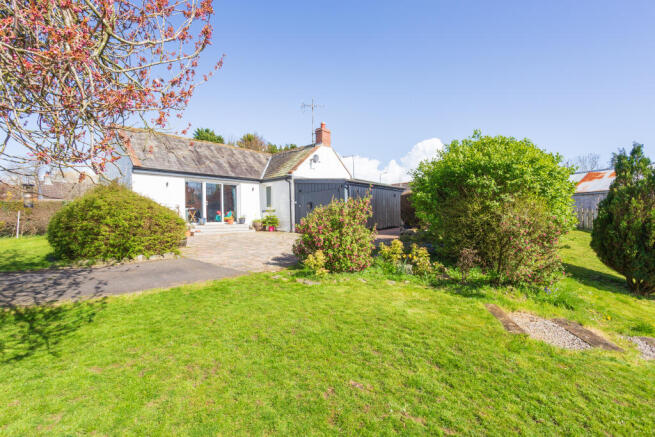 3 bed property, in 26 Main Road, £275,000
