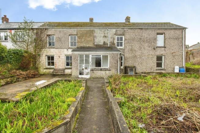 6 bed property, in Agar Road, £230,000