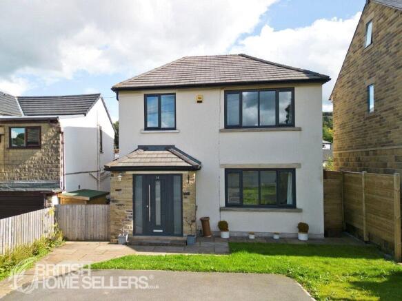 4 bed property, in Cross Lane, £375,000