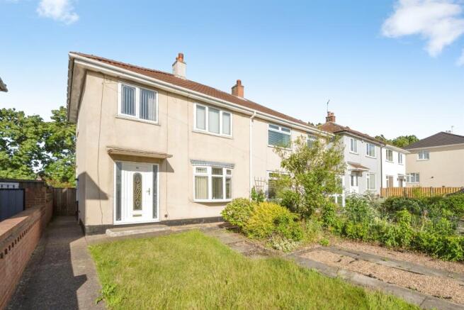 3 bed property, in Chestnut Avenue, £135,000