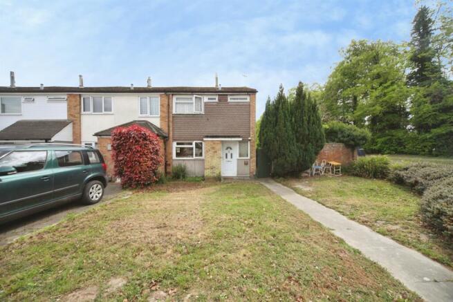 3 bed property, in Little Berries, £260,000