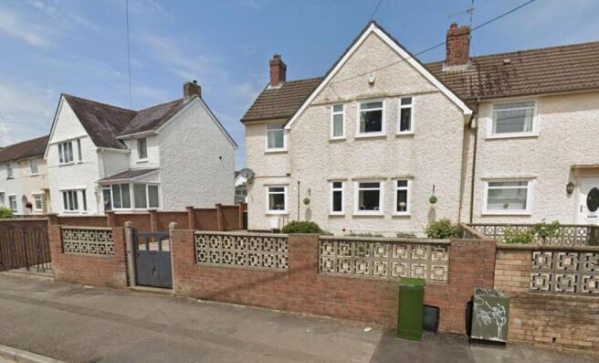 3 bed property, in Rogerstone, £180,000