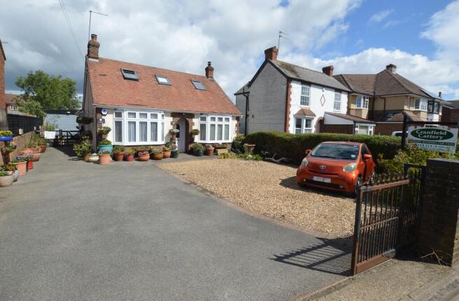 3 bed property, in High Street, £529,000