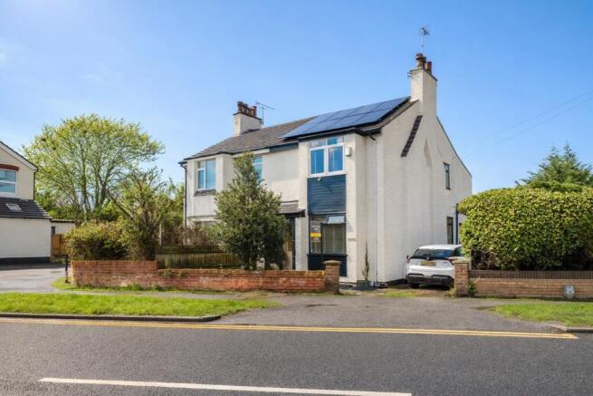 3 bed property, in Frankby Road, £359,995