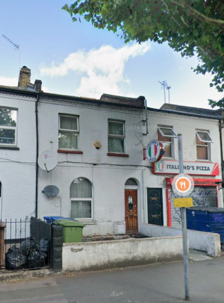 3 bed property, in New Road, £600,000