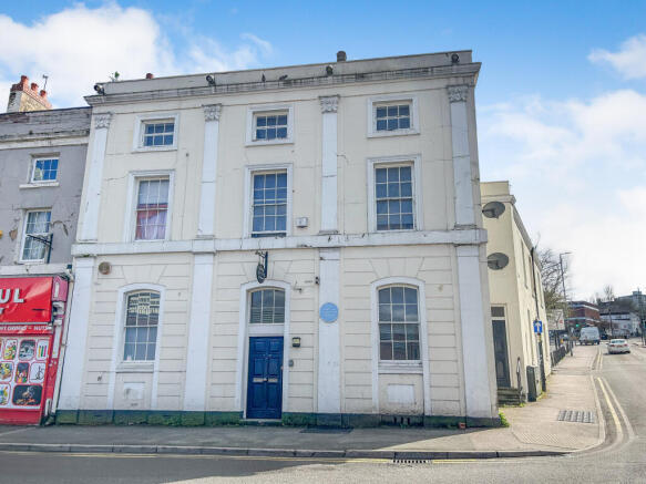 19 bed property, in Jerome Chambers, £750,000