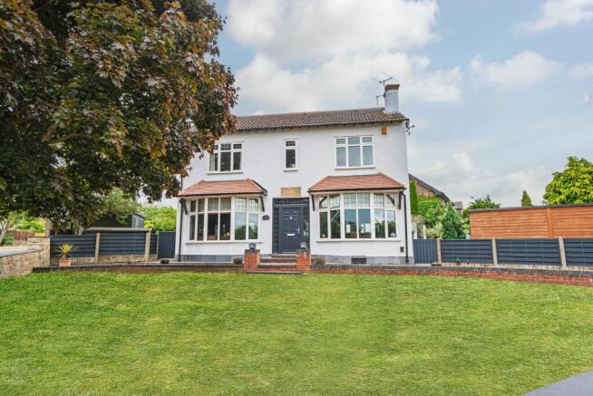 4 bed property, in Lichfield Lane, £550,000