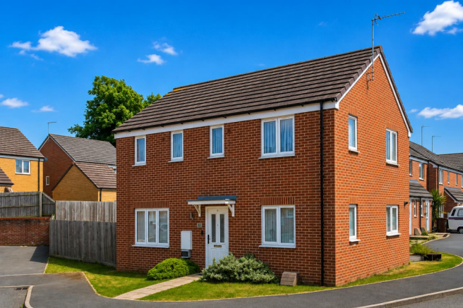 3 bed property, in Hodder Street, £350,000