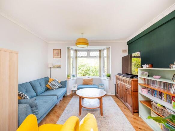 3 bed property, in Symington Road, £375,000