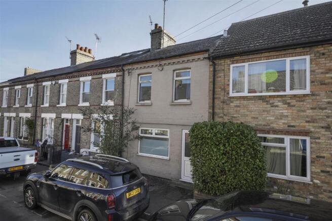 2 bed property, in Ross Street, £465,000